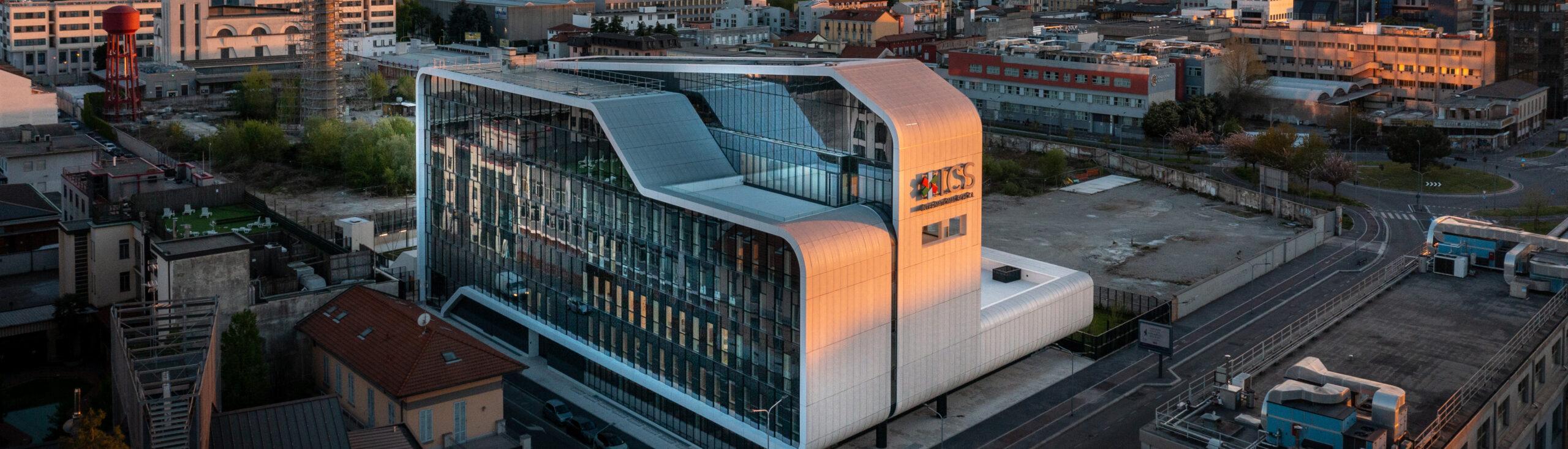 Ics symbiosis ics milan. foto udb studio, https://www.udb.it/