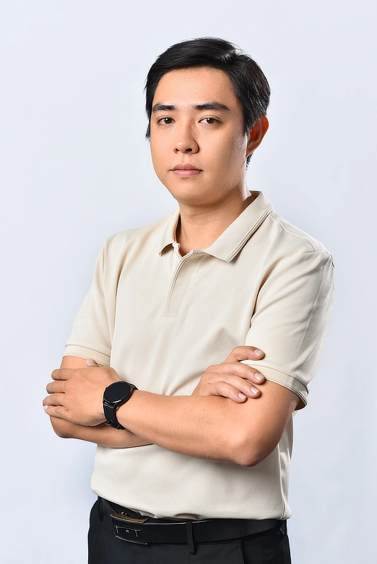 B&ugrave;i Nguyễn Đ&igrave;nh Thi